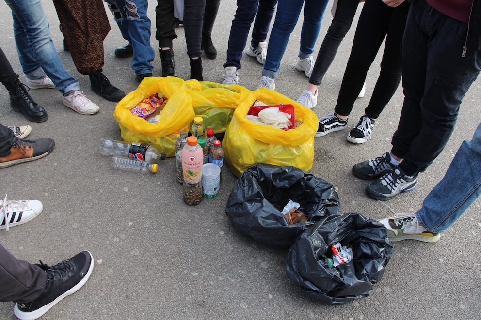 Lancement d’une campagne de ramassage des déchets au lycée Joubert-Maillard