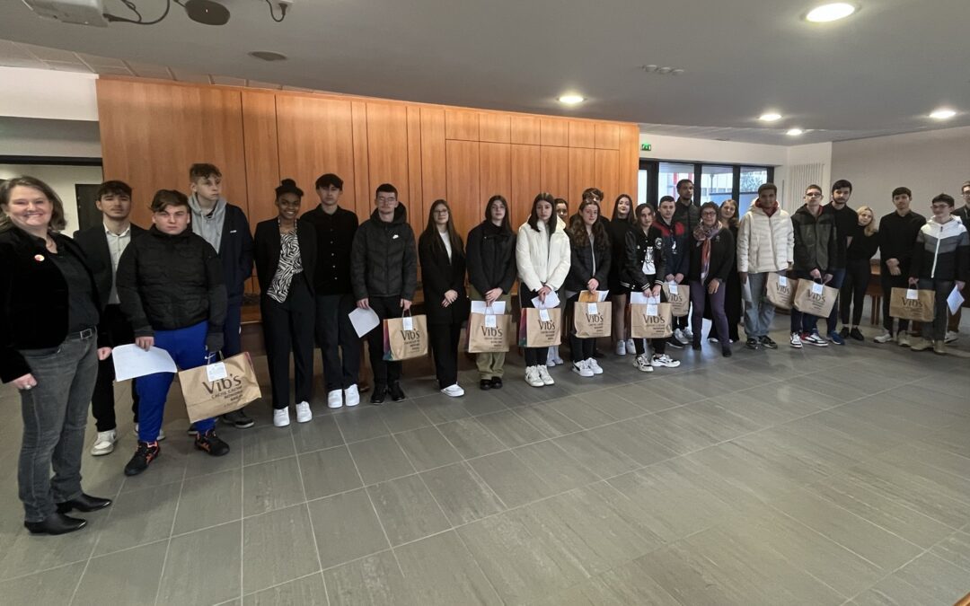 Remise des tenues professionnelles aux 1ère CAP EPC