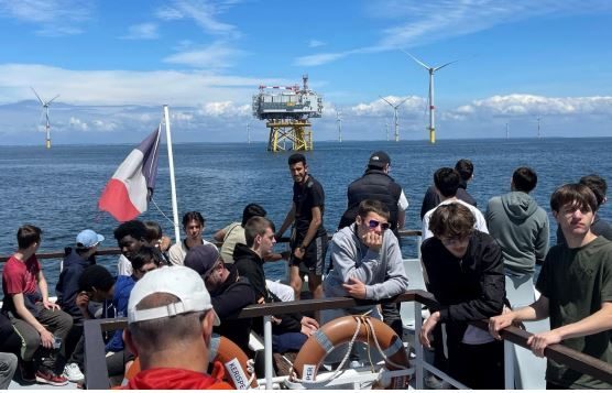 Visite du parc éolien en mer de Saint-Nazaire avec les classes de Bac Pro MELEC et CAP RICS